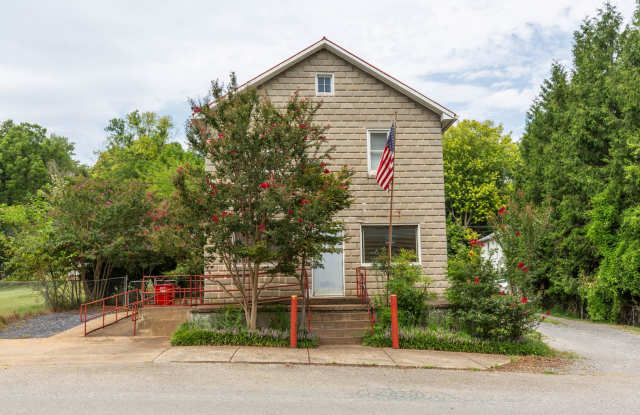 2 Bed, 1 Bath, Second Floor Apartment in Millville, WV Gallery 1
