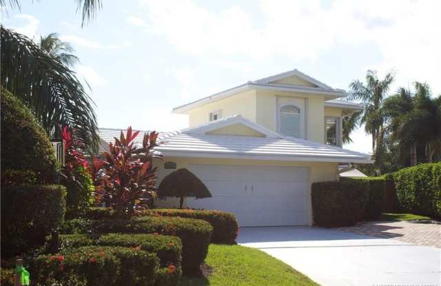 2744 NW Howard Creek Lane Gallery 1