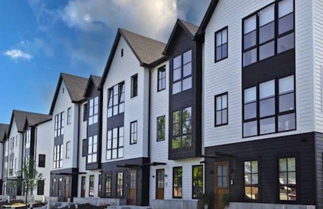 8038 Pine Court photos photos