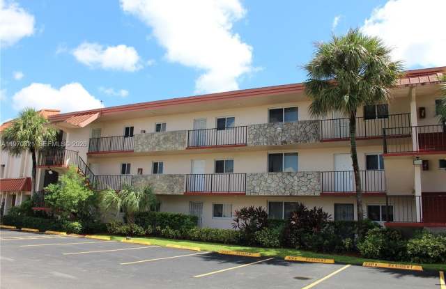 1080 Del Lago Cir photos photos