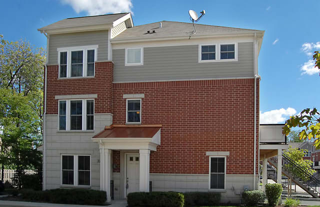 226 West HYDE Street - 226 W Hyde St, Arlington Heights, IL 60005