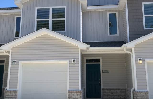 999 Skylark Road photos photos