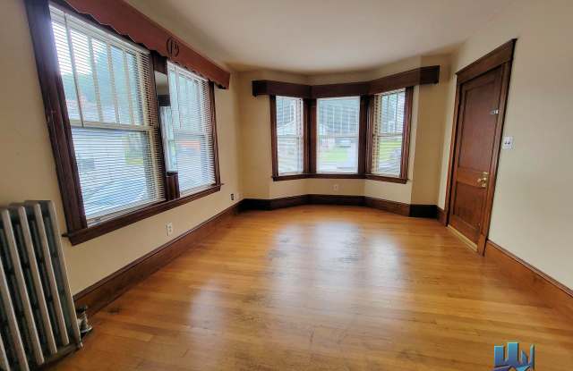 106 Riverside Drive - 1 Gallery 2