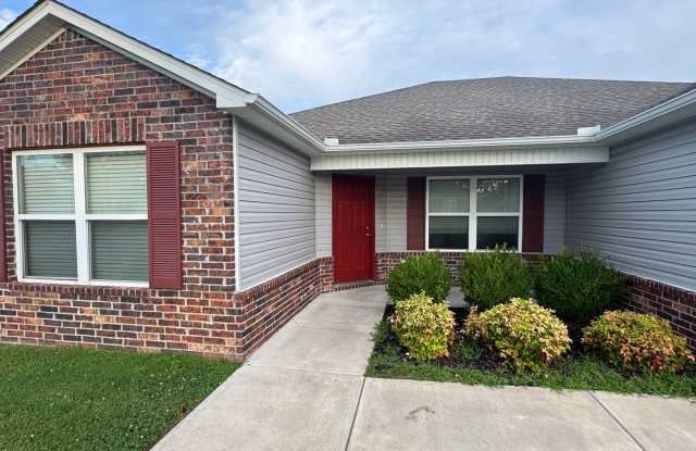 Four Bedroom Home Near Schools photos photos