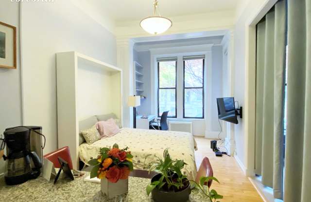 324 West 88th Street Gallery 3