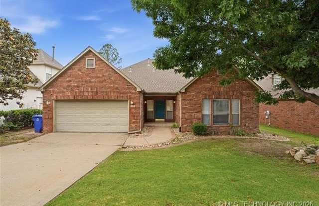3404 N Battle Creek Drive Gallery 3