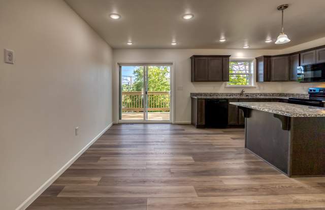 518 Ellison Street - 518 Ellison Street, Branson, MO 65616