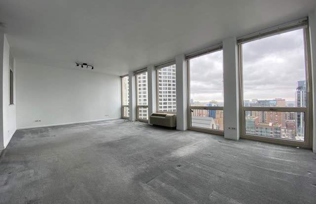 111 East CHESTNUT Street Gallery 3
