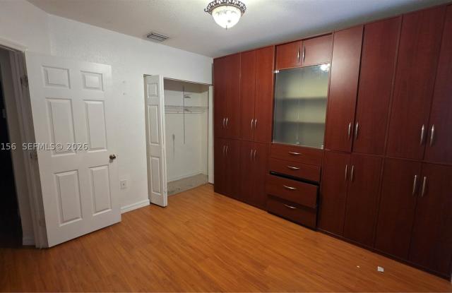 17141 SW 138th Ct Gallery 2