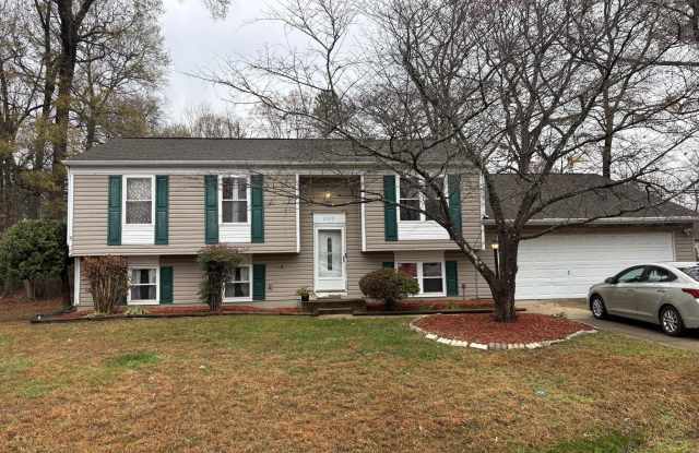 2000 ENGLISH OAK Court - 2000 English Oak Court, Waldorf, MD 20601
