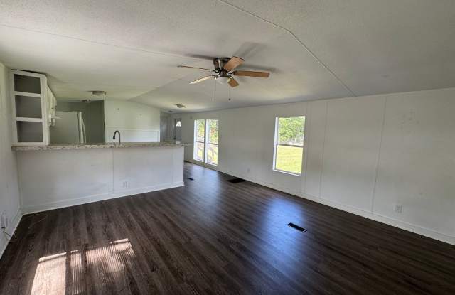 3 bedroom 2 bath Mobile Home on 1 acre in Suwannee County Gallery 4