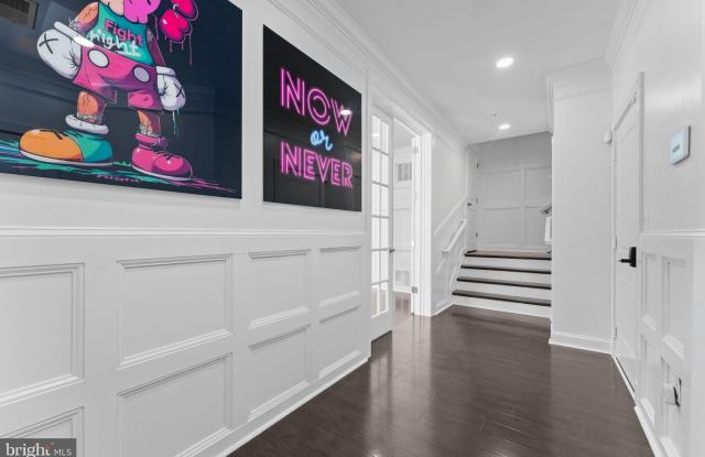 515 RIVERSAIL Lane Gallery 3