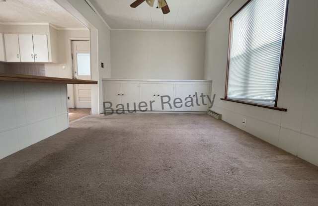 Three Beds, 1.5 Baths Gallery 3