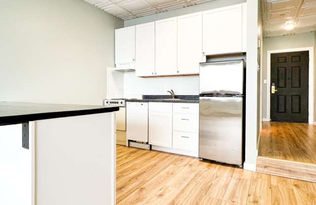 Discover Skyway Connected: Luxury Living in Downtown Minneapolis for $1,199/month! - 431 South 7th Street, Minneapolis, MN 55415 Discover Skyway Connected: Luxury Living in Downtown Minneapolis for $1,199/month! - 431 South 7th Street, Minneapolis, MN 55415