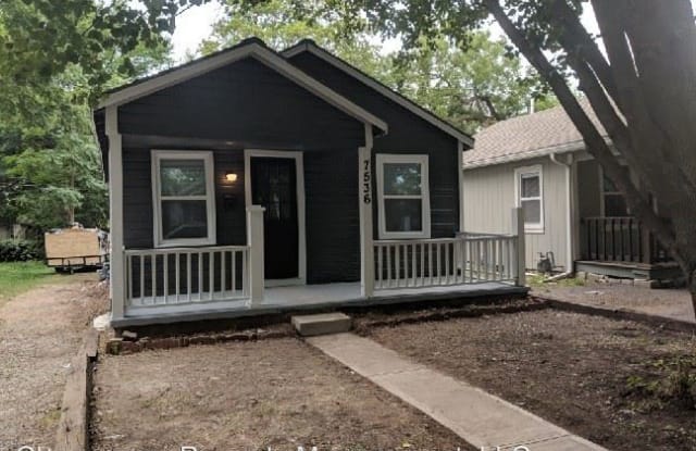 7536 Pennsylvania Avenue - 7536 Pennsylvania Avenue, Kansas City, MO 64114