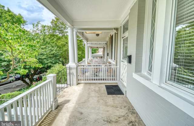 1821 KILBOURNE Place NW Gallery 3