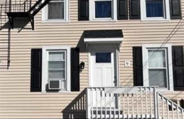 9 Easterbrooks Avenue - 9 Easterbrooks Avenue, Bristol County, RI 02809