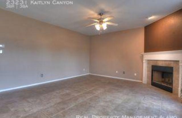 23231 Kaitlyn Canyon Gallery 4