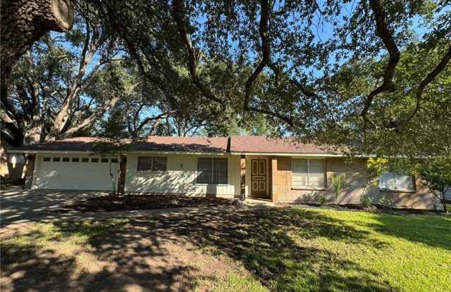 1464 Robin Lane Gallery 3