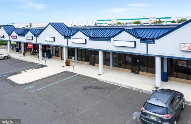 891-893 CRANBURY SOUTH RIVER Road Gallery 1