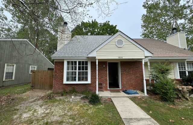 Two Bedroom Townhouse with Fully Fenced Yard and Vinyl Plank throughout! - 1926 Gina Drive, Tallahassee, FL 32303