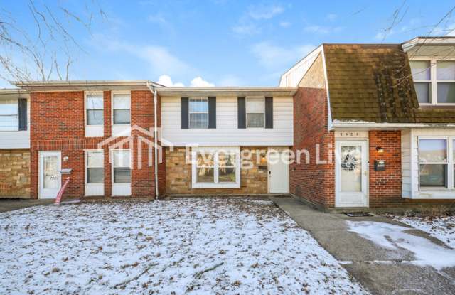 7523 Mount Hood photos photos