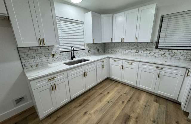 BEAUTIFUL HOME IN WEST ORANGE. MOVE IN READY!. photos photos