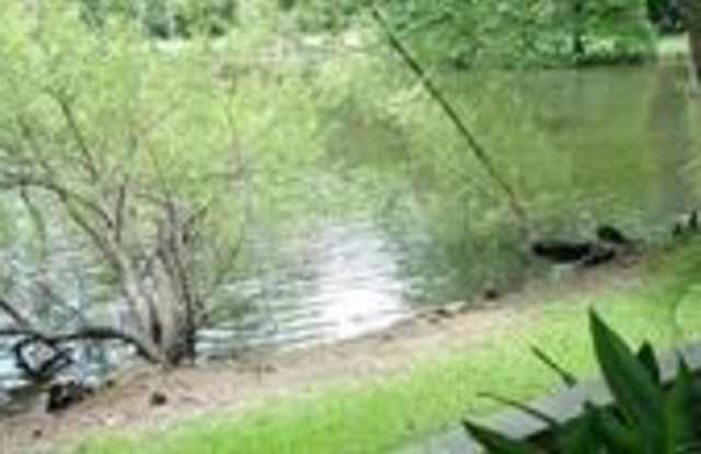 13 Lakeridge Drive Gallery 2