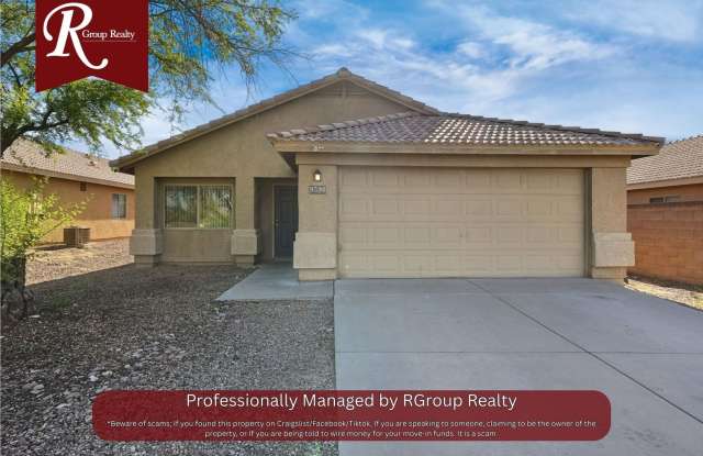 Spacious 3-Bed Tucson Home with Fenced Yard & Covered Patio | 9590 N Marsh Wren Pl Gallery 1