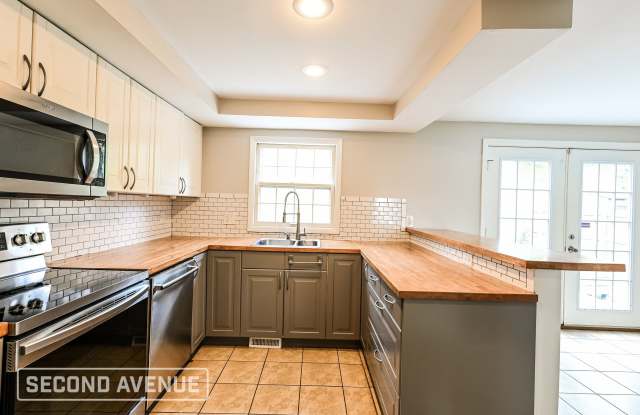 947 Garden City Dr Gallery 3
