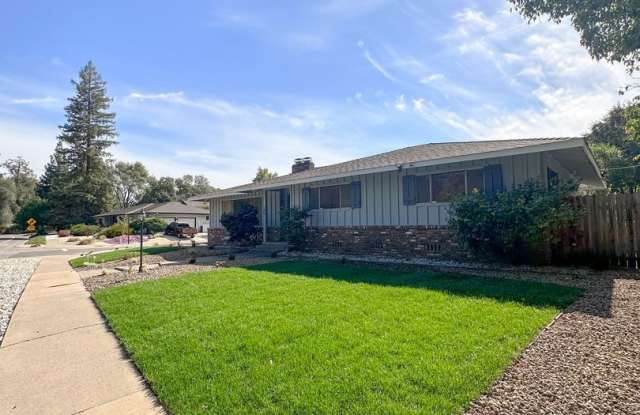 Gorgeous 3 bed 2 bath! (Please read entire ad before showing) photos photos