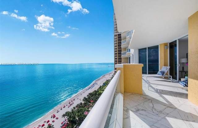 17875 Collins Ave photos photos
