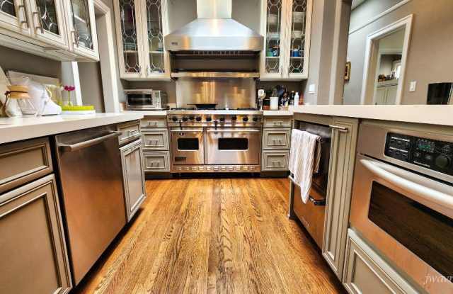 2222 Bay Street photos photos