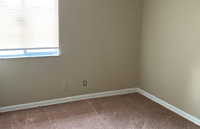 4113 W 20th Court Gallery 4