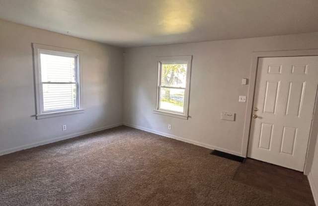 4011 South Park Dr Gallery 3