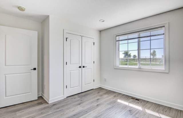 3 Bedroom Town Home Gallery 4