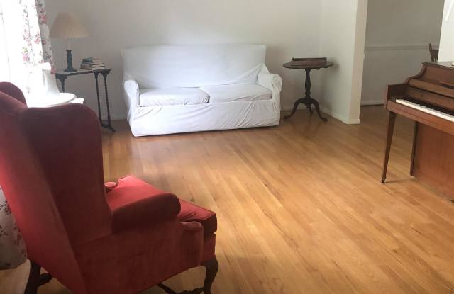 69 VICHY DR Gallery 2