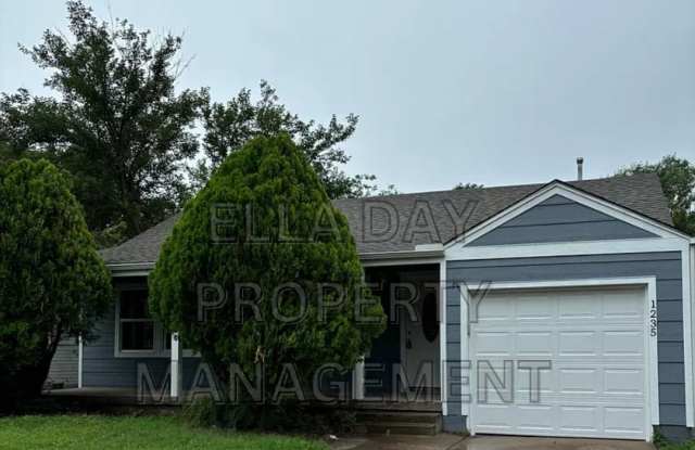 1235 North Piatt Avenue photos photos
