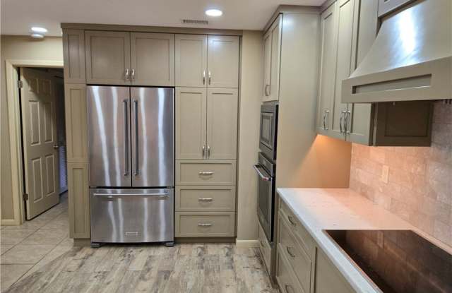 87 Golfview Drive Gallery 2