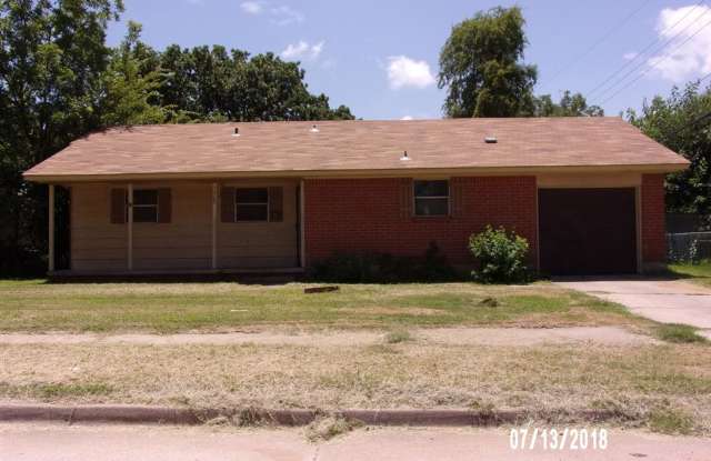 1308 Hickory Lane Gallery 1