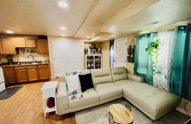 7027 Dalmatian Street photos photos