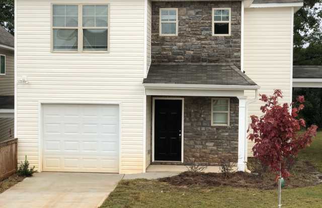 655 Carlton Pointe Drive - 655 Carlton Pointe Dr, Palmetto, GA 30268