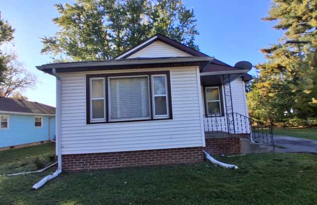 1508 E English St - 1508 East English Street, Danville, IL 61832