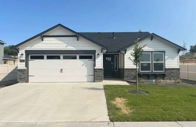 Brand New Home 3 Bedroom Home In Star! photos photos