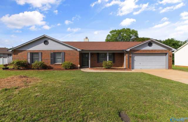 1011 Sandy Springs Road - 1011 Sandy Springs Road Northwest, Huntsville, AL 35806