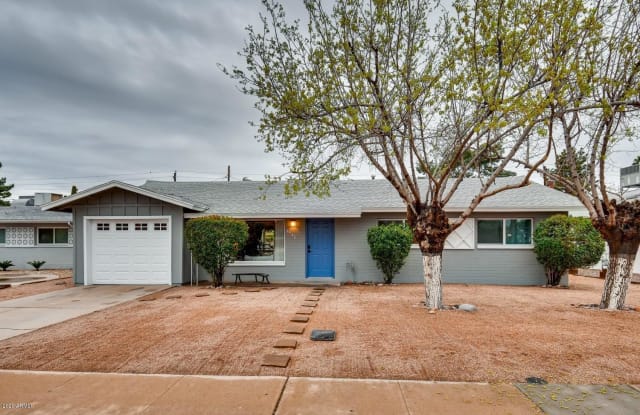 8443 E JACKRABBIT Road - 8443 East Jackrabbit Road, Scottsdale, AZ 85250