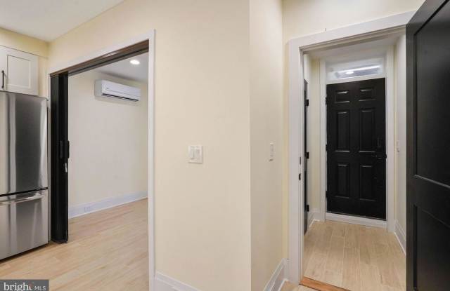 1416 SWANN ST NW #LL Gallery 4