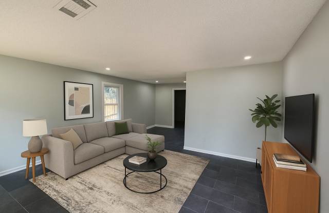 1184 Effie Road Gallery 2