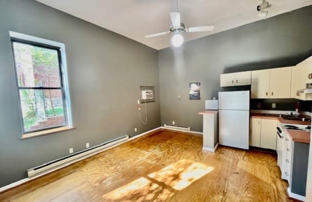 2905 Cherokee Gallery 1