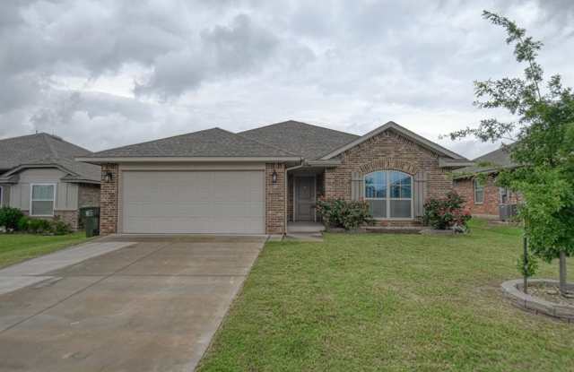 605 Aplomado Street - 605 Aplomado Street, Norman, OK 73072 605 Aplomado Street - 605 Aplomado Street, Norman, OK 73072